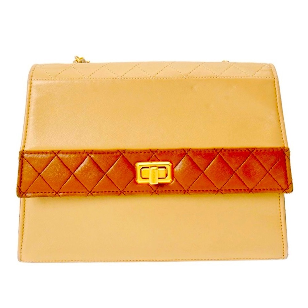 Authentic Vintage Chanel Trapezoid Single Flap Lambskin bag